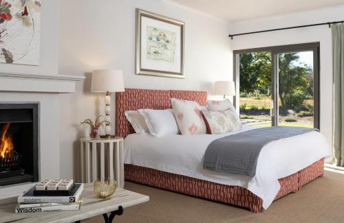 Robertson Villa | Grace House