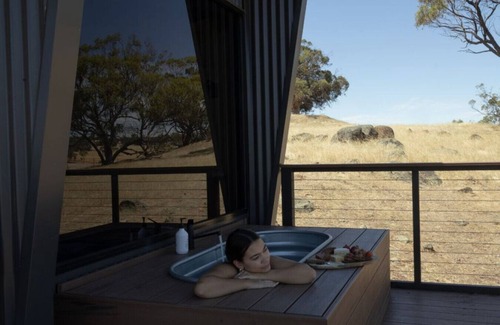 Coondle Cabin | Grace the Tiny Cabin in Avon Valley