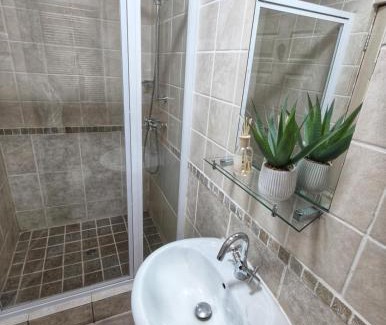 Bloemfontein Apartment | Grace209 Bains Lodge