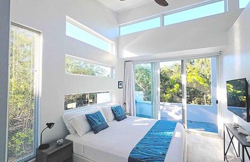 The Bight Villa | Gracehaven Villas -Choose you own private villa with pool - 250 yds to Grace Bay beach