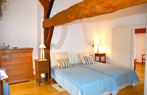 Eymet Other | Gracious Renovated Farmhouse, Friends & Family Friendly with Pool, near village