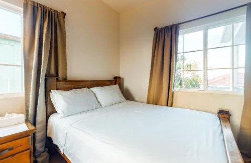 Hopkins House | Grama Tasha at Isebei Guest House -Gold Standard Certified