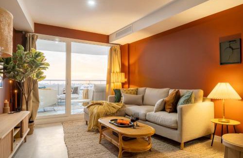 Canet de Berenguer Apartment | Gran Canet 2BR! Walk to Beach, Sea View, Sauna & Gym