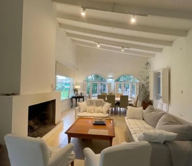 Gualeguaychu House | Gran Mansión Premium