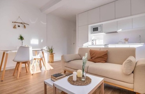 Nervion Apartment | Gran Plaza Home - Vacacional Sevilla