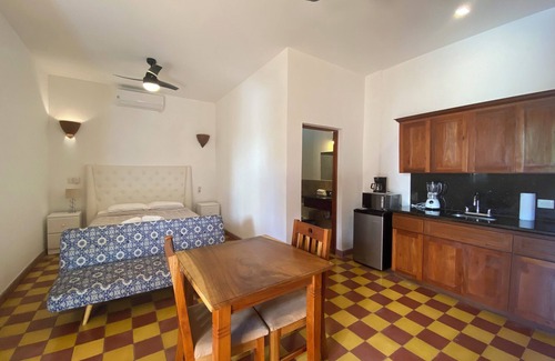 Granada Apartment | Granada Apartment #2 5 minutes from Calle La Calzada