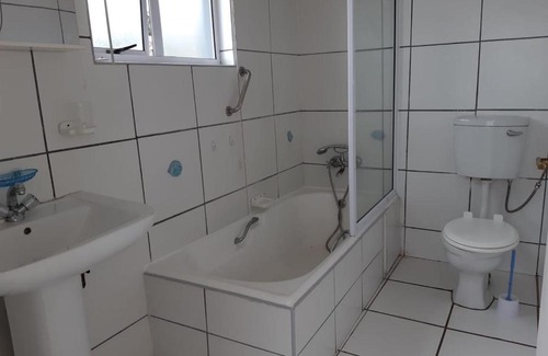 Margate Beach Apartment | Granada Penthouse 1