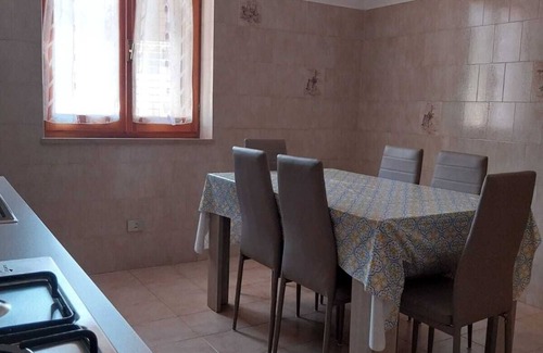 Lu Bagnu Apartment | Grand Appartement Près de la Plage