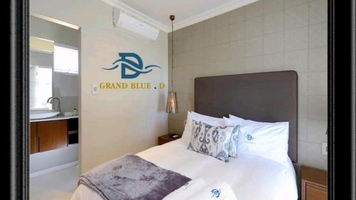 Sunset Beach House | Grand Blue D