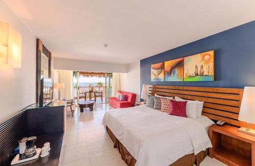 Zona Hotelera Resort | Grand Decameron Los Cabos, A Trademark All-Inclusive Resort