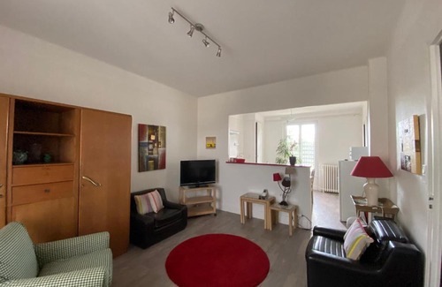 Bellerive-sur-Allier Apartment | GRAND F3 2 Ch CALME CONFORT PARKING RIVE GAUCHE CREPS HIPPODROME GOLF