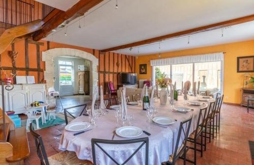 Louvemont House | Grand Gîte à Louvemont : 8 Chambres, Piscine Chauffée, Proche Lac et Activités outdoor - FR-1-611-69