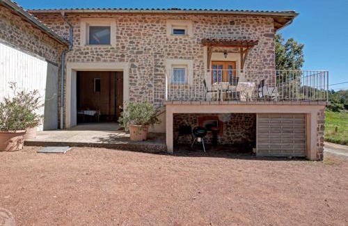 Chirassimont House | Grand gîte familial avec cheminée et animaux admis - FR-1-496-65