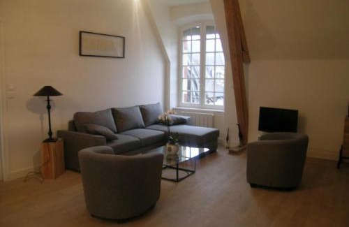 Trevol House | Grand gîte rénové 4 chambres près Moulins avec jardin - FR-1-489-215