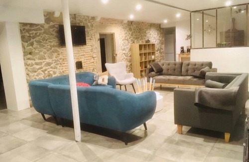 Saubrigues House | Grand Gite Pour 20 Personnes Avec Piscine a 15min des Plages de Capbreton