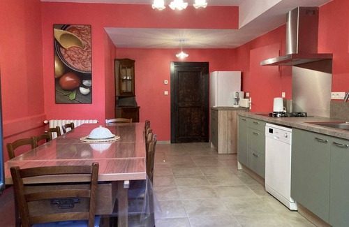 Saint-Pierre-de-Trivisy House | Grand Hortensia - SAINT-PIERRE-DE-TRIVISY