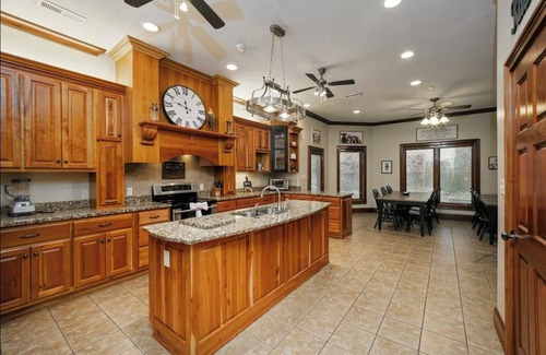 Wears Valley Cabin | Grand Holiday Retreat Fitness Center Cinema Arcade Games Pinball