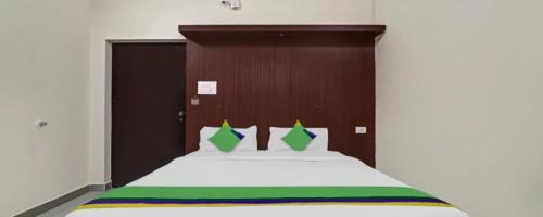 Gundlupet Hotel | GRAND JP INN Near 2 km from Gundlupet bus stand