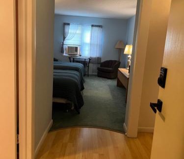 Lebanon Hotel | Grand Lake Hotel