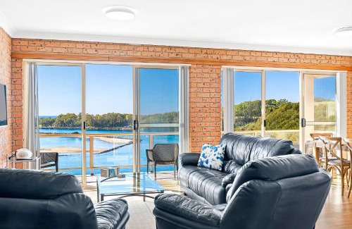 Narooma Apartment | Grand Pacific 1 Unit 4 - First Floor