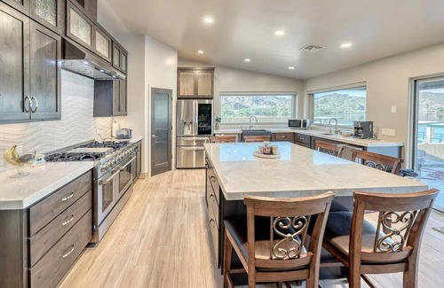 Parker Strip House | Grand Sand Riverfront, private beach & boat dock