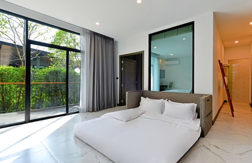 Bang Nam Prieo Hotel | Grand Sappaya Hotel