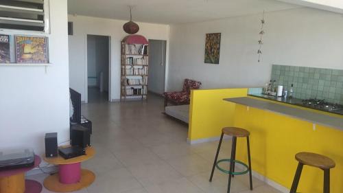 L'Etang-Sale Apartment | Grand studio 60m2 piscine vue mer