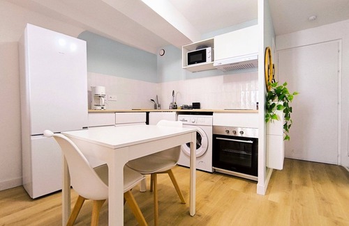 Poitiers Apartment | Grand studio lumineux dans le centre historique