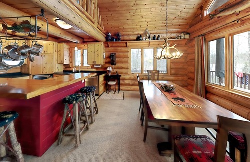 Hayward Cabin | Grand View Lodge -New Listing With Room For The Family