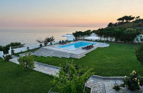 Maroneia-Sapes Villa | Grand Villa Maronia