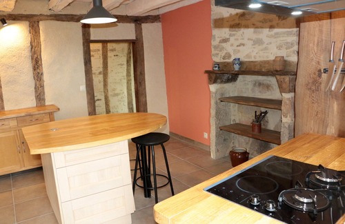 Saint-Cirgues Other | Grande maison en pierres au calme avec superbe vue