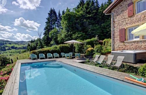 Belmont-de-la-Loire House | Grande maison avec piscine, jardin et animaux admis - FR-1-496-247