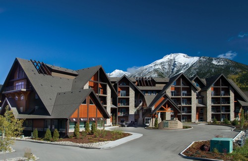 Canmore Hotel | Grande Rockies Resort
