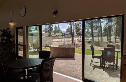 Sisters Hotel | GrandStay Hotel & Suites