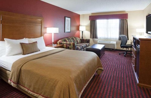 Stillwater Hotel | GrandStay Hotel & Suites Stillwater