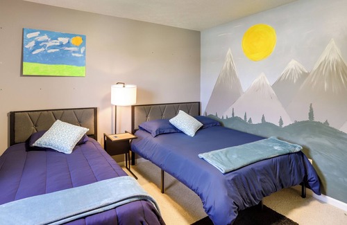 Granger House | Granger Vacation Rental ~ 6 Mi to Notre Dame!