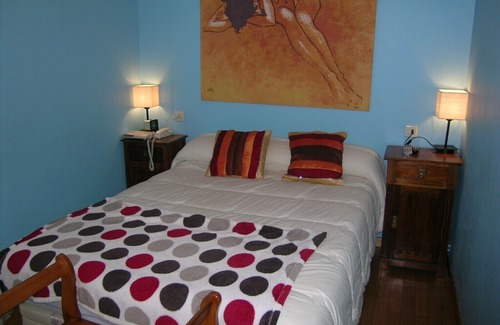 Larino Cottage | Granite house near Lariño beach