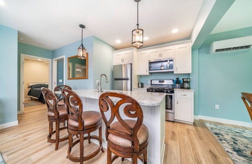 Paw Paw Lake Cabin | Grant Cottage by Paw Paw Lake