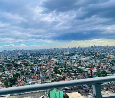 Santo Cristo Apartment | Grass Residences Elegant Staycation