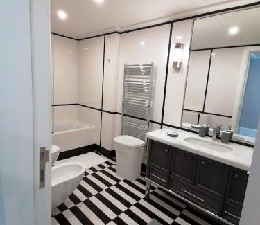 Al Abdali Apartment | Gray Residence 104