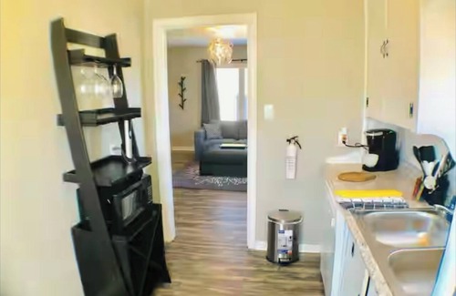 Ponca City House | GrayHouse, peaceful Ponca City with AC, WiFi Pet friendly w/fee, lots of parking