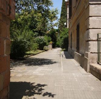 Ostiense House | Graziosa camera in posizione strategia con bagno privato esterno