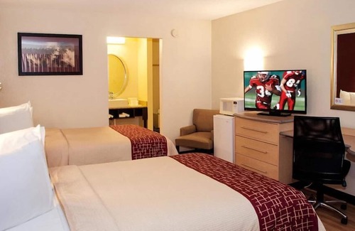 Williamsburg House | Great Find! Two Great Units, Close to Cary Stadium, Free Parking