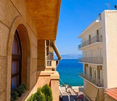 Xylokastron Hotel | Great Greece Le Convivial Suites