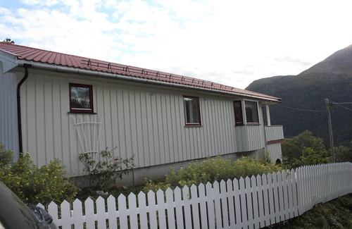 Halsa Municipality House | Great House with a panoramic view