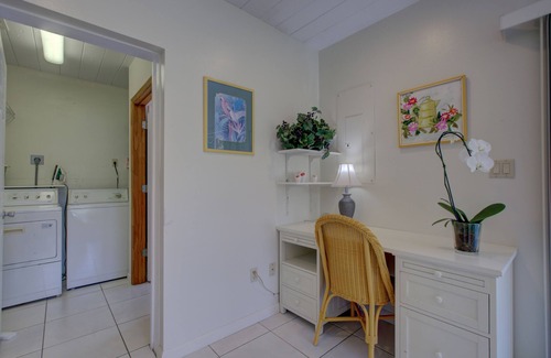 Long Meadow House | Great Location, 2 Bdrm, 2bath, Private backyard.