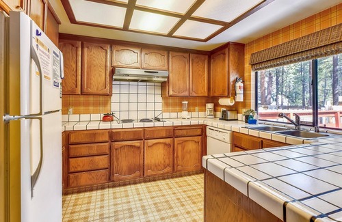 Black Bart House | Great location! Classic One-Level Cabin only steps from the River!