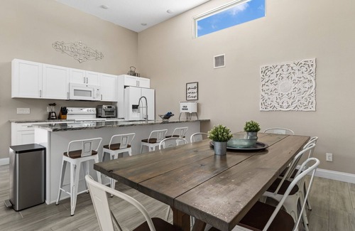 Clearwater Beach House | Great location/Home with Cottage/Pool