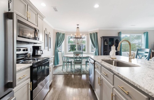 St. James Condo | Great Location in St James - 2 BR Villa with Pool - Access to Oak Island Beach Club