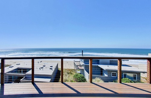 Watsonville House | GREAT OCEAN VIEWS, OFF SEASON SPECIAL 4 NIGHTS FOR 2 - BEAUTIFUL HOME!